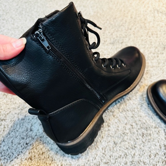 B.O.C ☀️ Carter Black Leather Lace Combat Boots Women’s Size 10 New - Picture 7 of 12